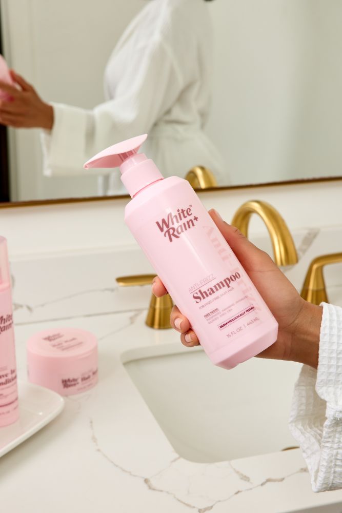 White Rain+ Anti-Frizz Shampoo