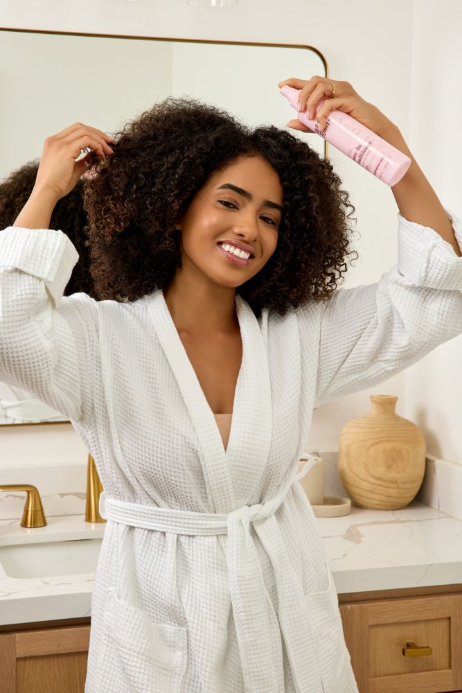 White Rain+ Anti-Frizz Leave-in Conditioner